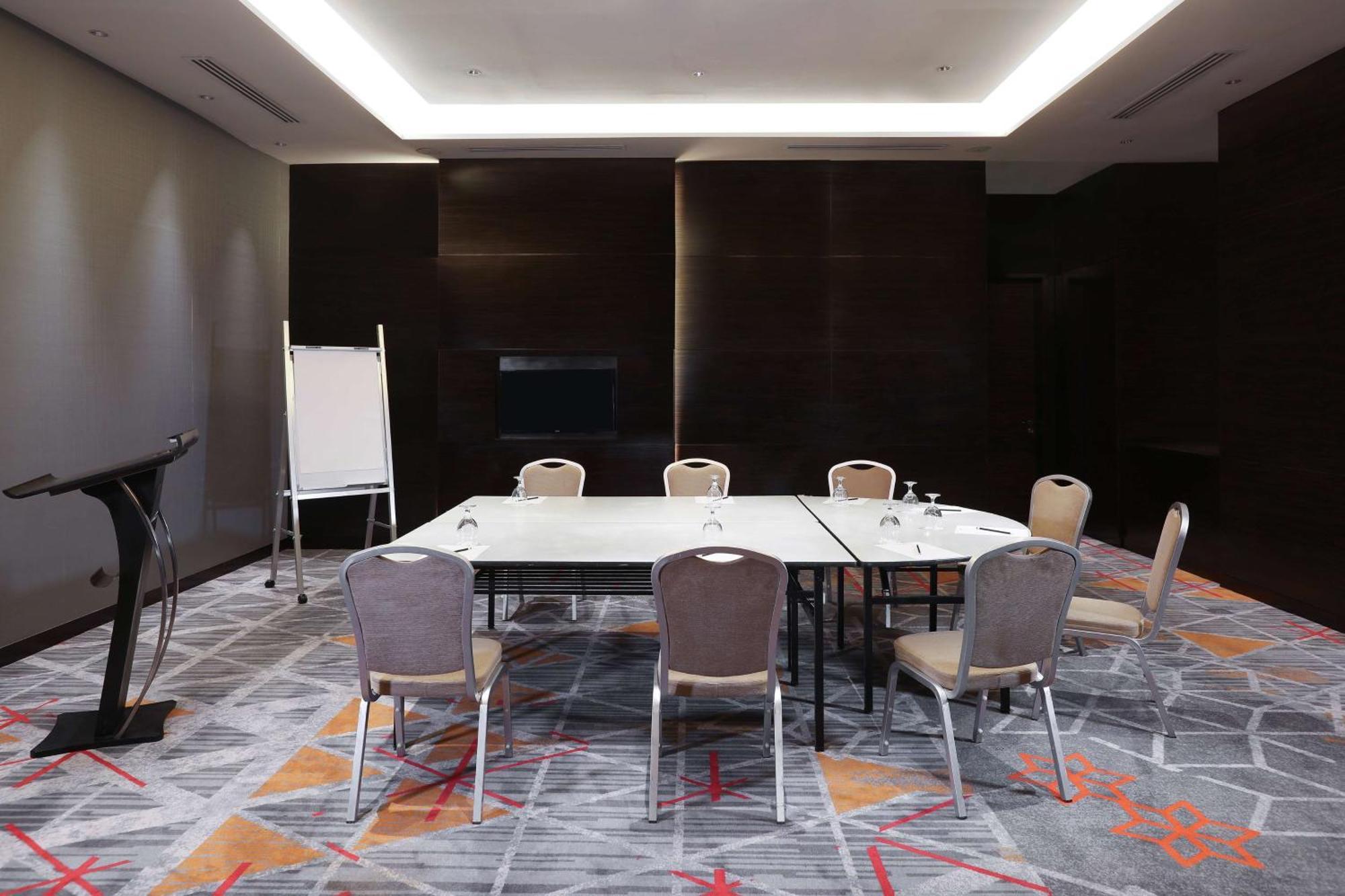Hotel Radisson Blu Cebú Exterior foto Meeting room