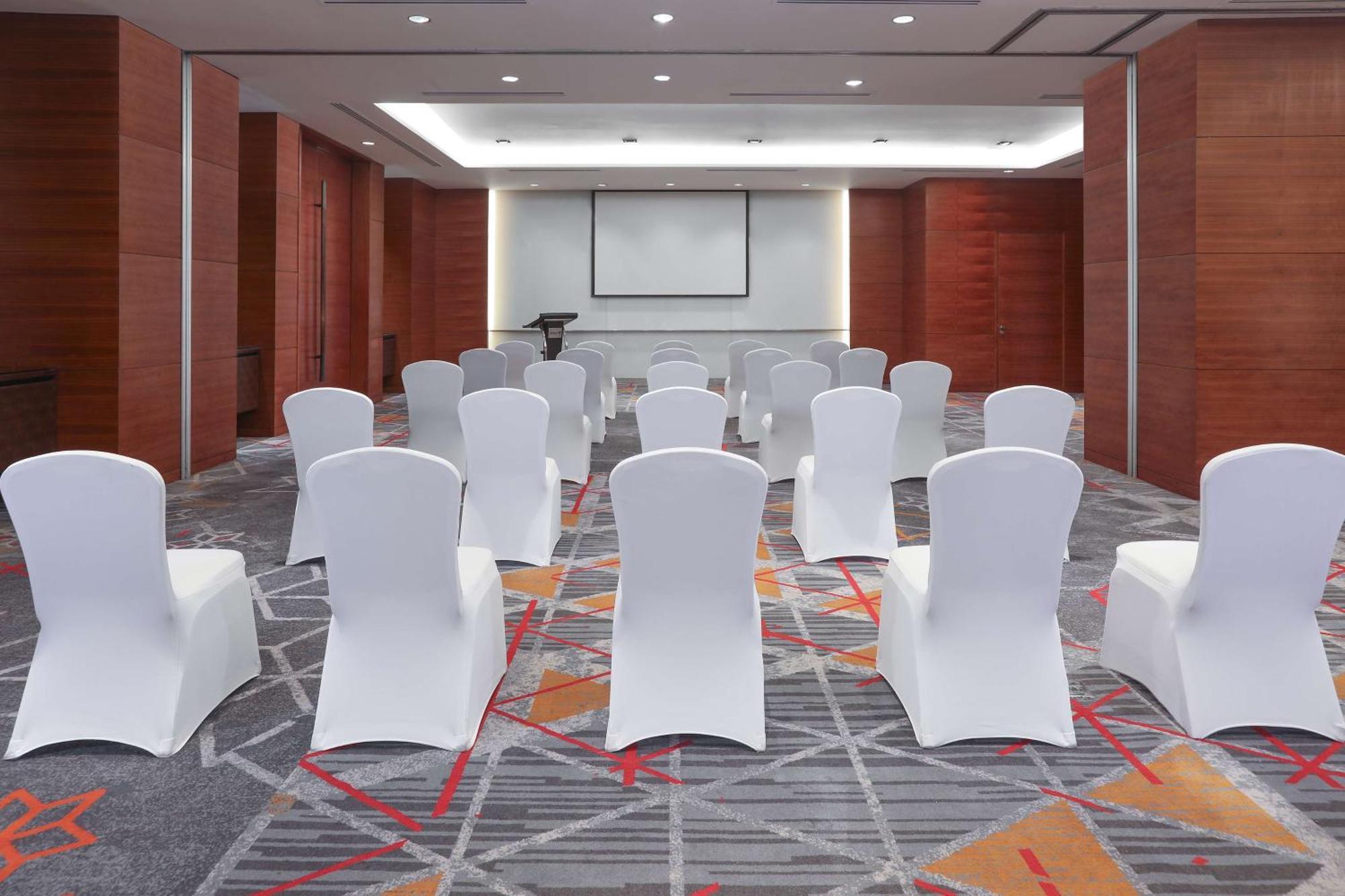 Hotel Radisson Blu Cebú Exterior foto Meeting room