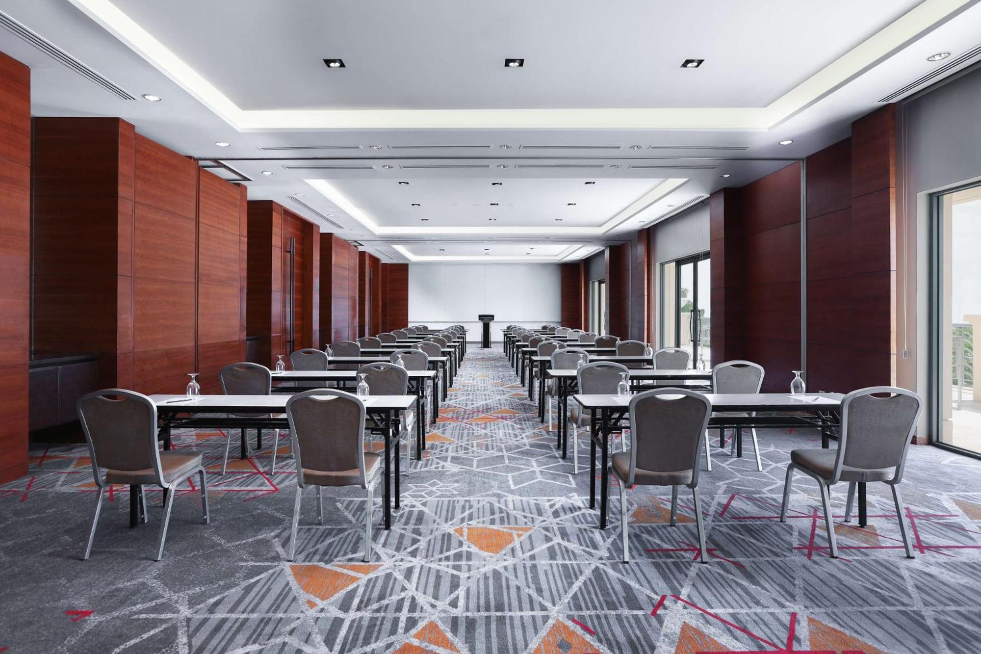 Hotel Radisson Blu Cebú Exterior foto Meeting room