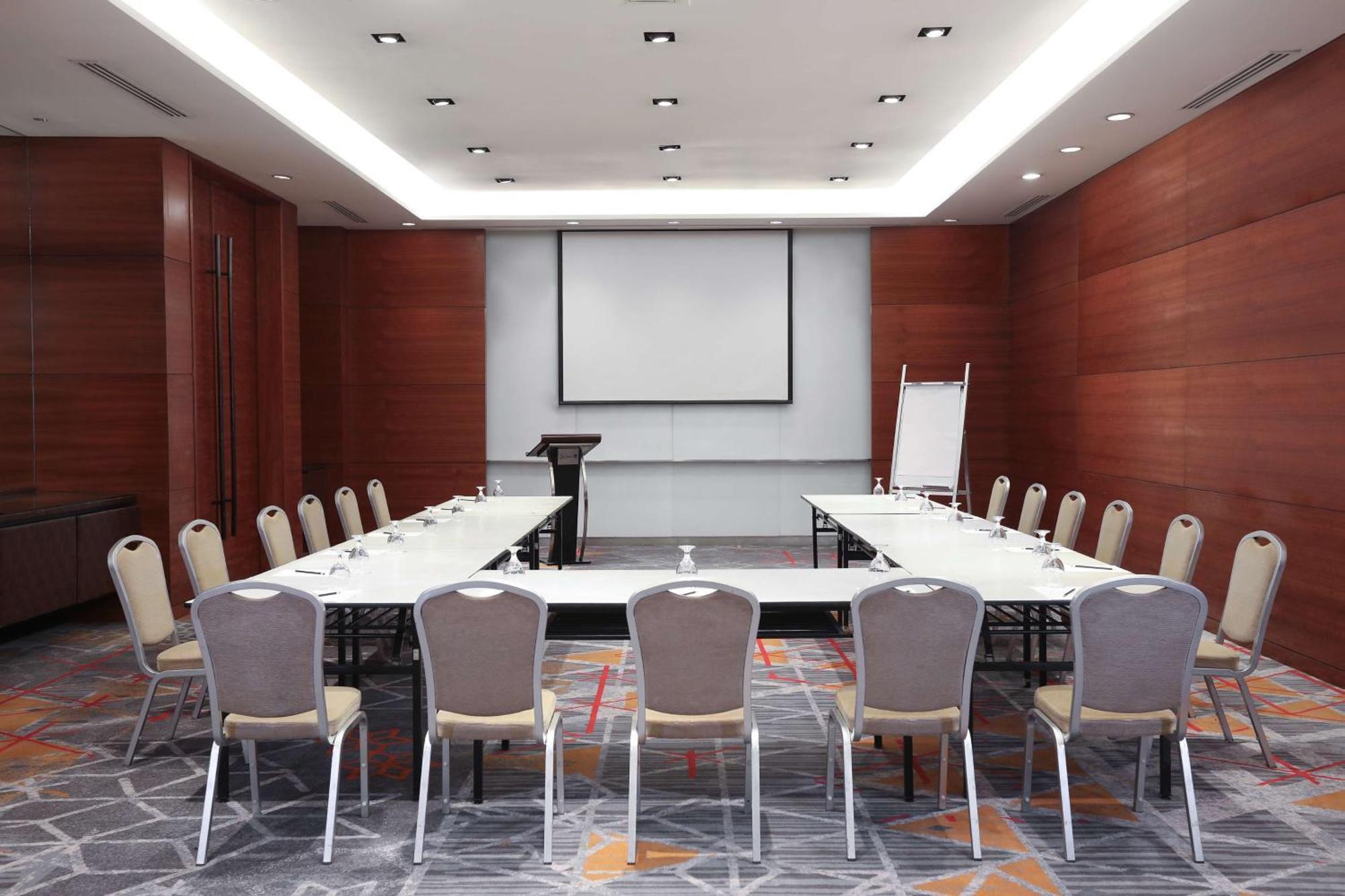 Hotel Radisson Blu Cebú Exterior foto Meeting room